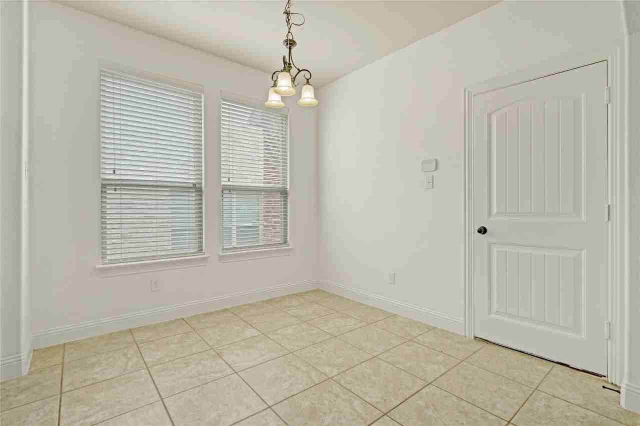3612 Bright Star Way - Photo 6 of 23