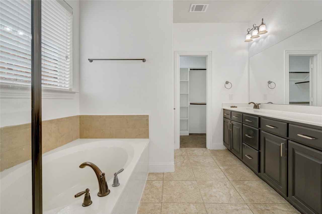 3612 Bright Star Way - Photo 7 of 23