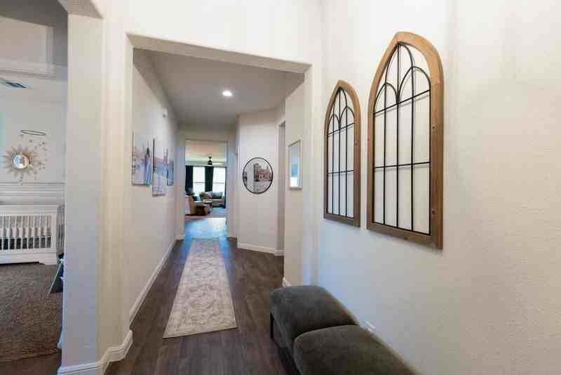 9105 Pearfield Rd - Photo 3 of 26