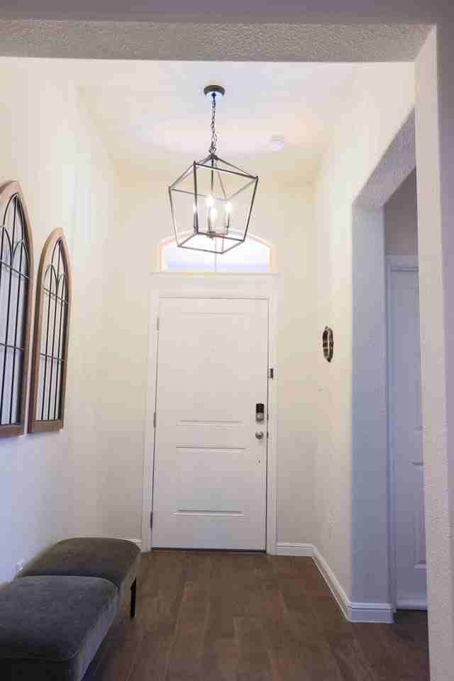 9105 Pearfield Rd - Photo 4 of 26