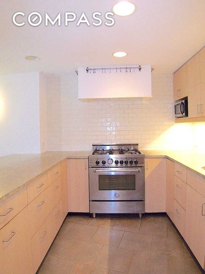 27 State St #2 - Photo 5 of 18