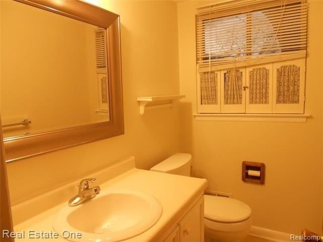 3541 Tothill Dr - Photo 6 of 13