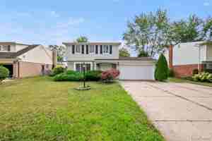 featured image of 17199 W 13 Mile Rd