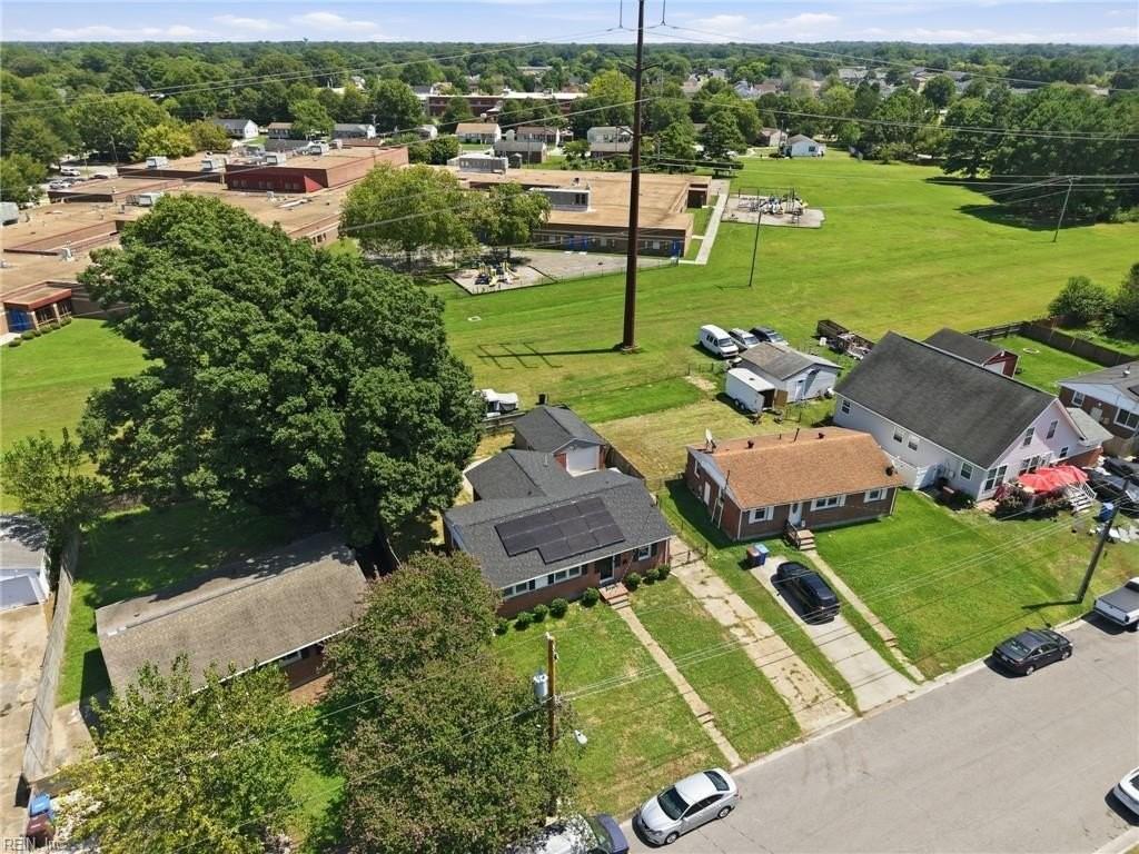 1305 Yeadon Rd - Photo 5 of 43