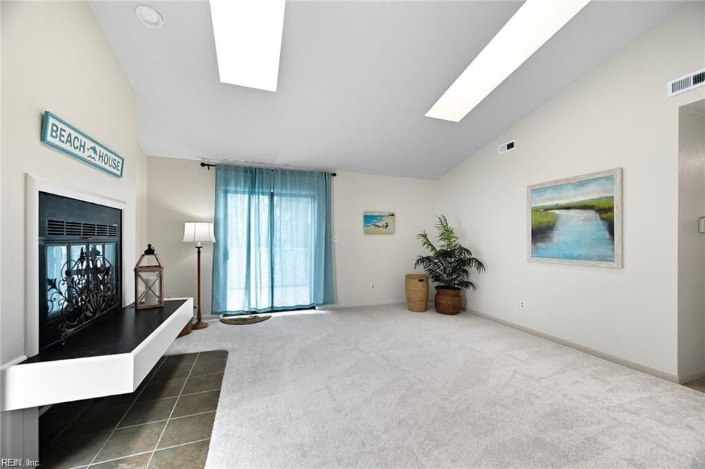 2416 Loran Ct - Photo 5 of 19