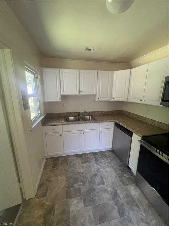 5280 Janet Dr - Photo 6 of 7