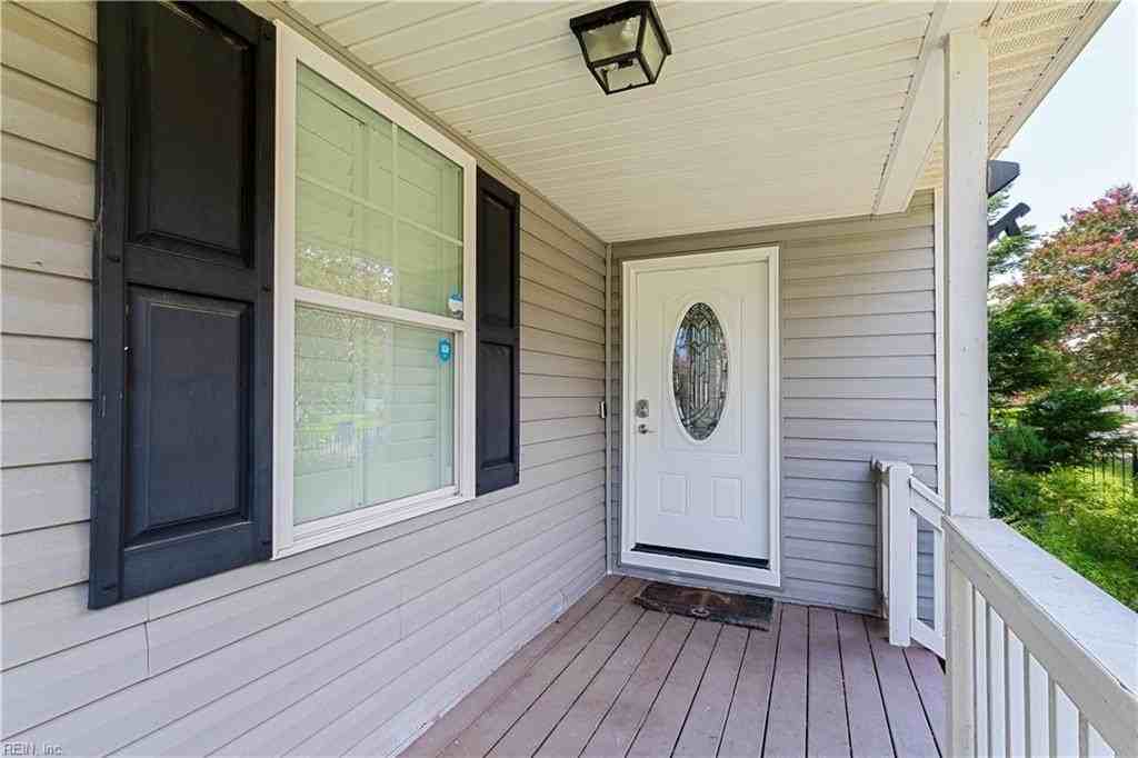 9320 Peachtree St - Photo 4 of 43