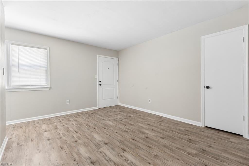 2709 Azalea Garden Rd #D2 - Photo 3 of 17