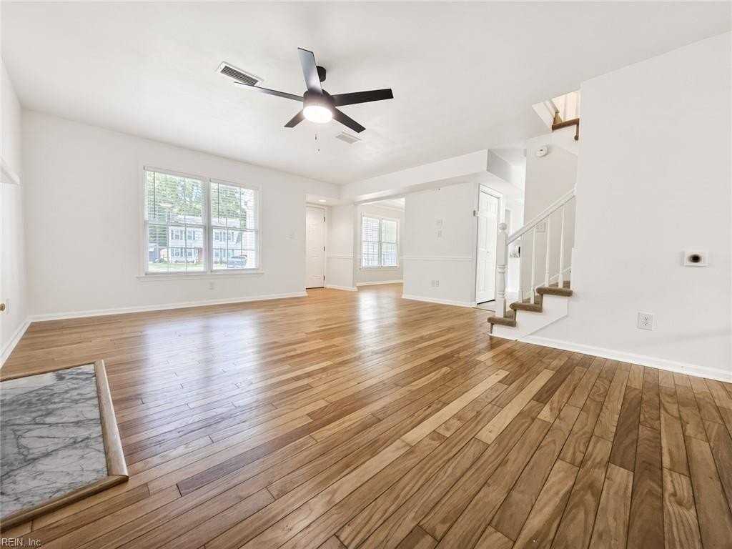 413 Saddle Ct - Photo 6 of 33