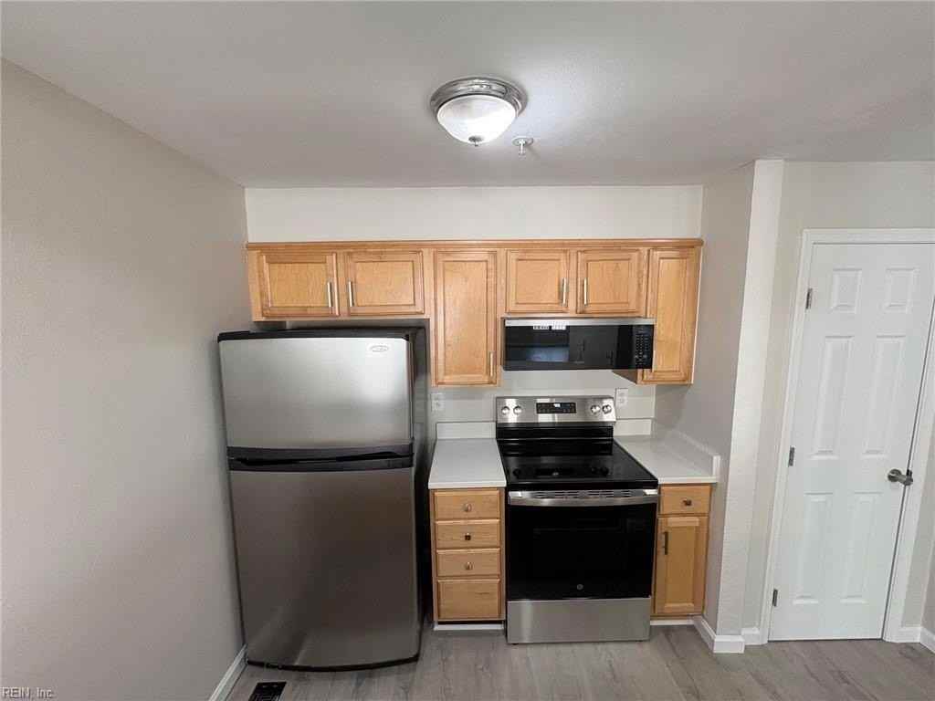 2356 Bays Edge Ave - Photo 6 of 27
