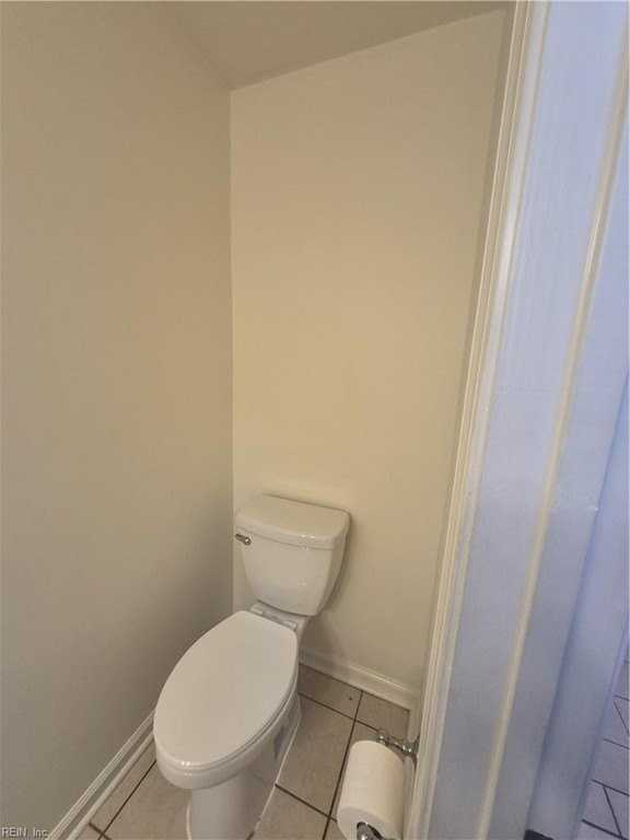 326 Hillside Ter - Photo 4 of 31