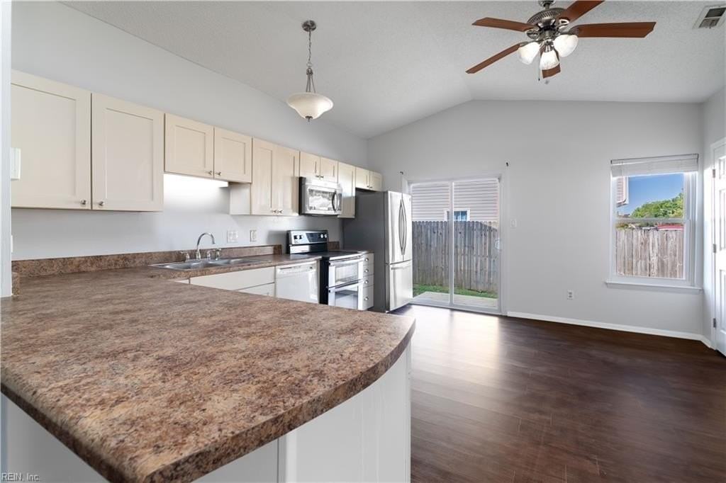 5124 Rugby Rd - Photo 5 of 23