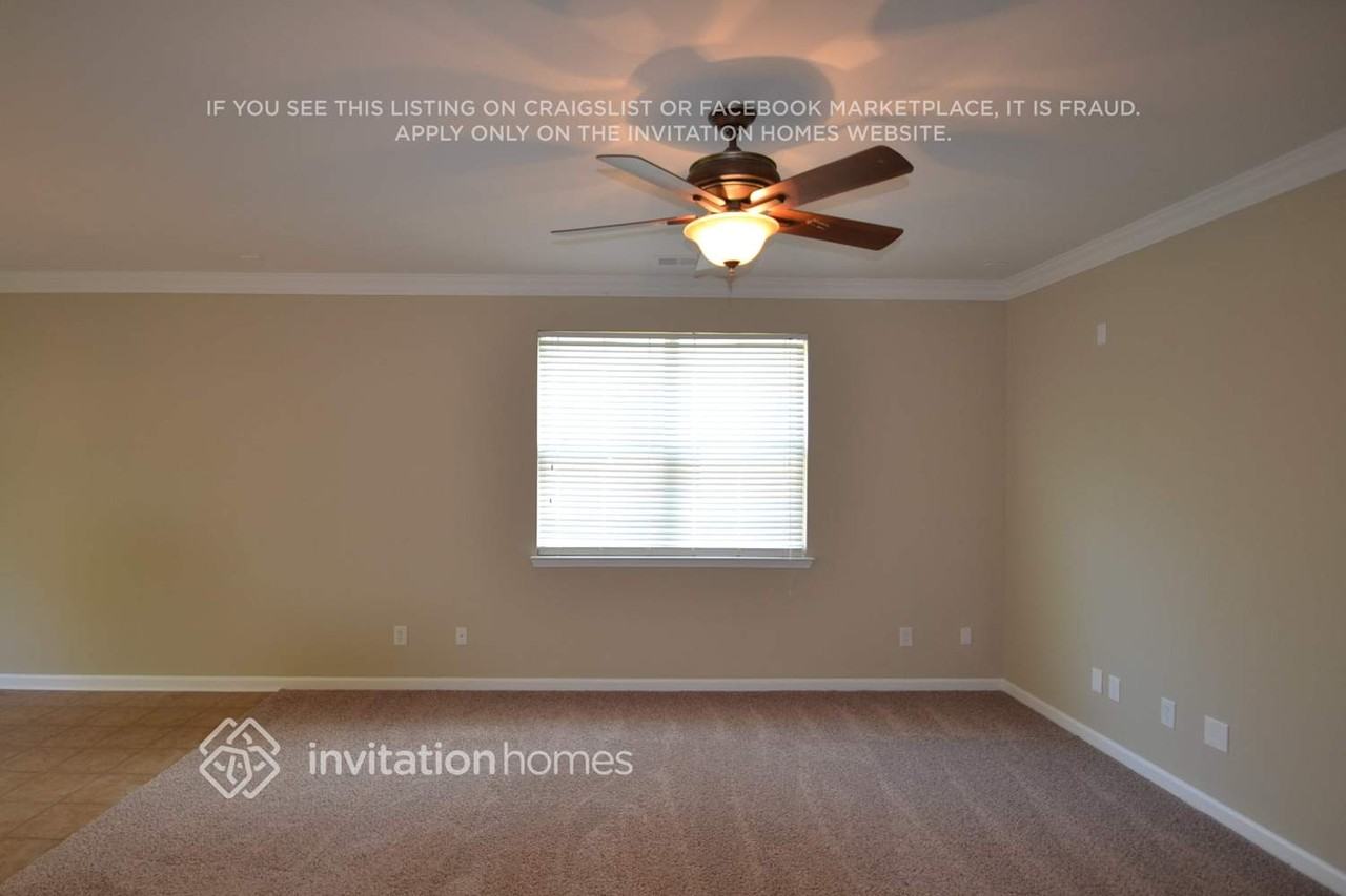 2575 Meadow Trace Dr - Photo 3 of 10