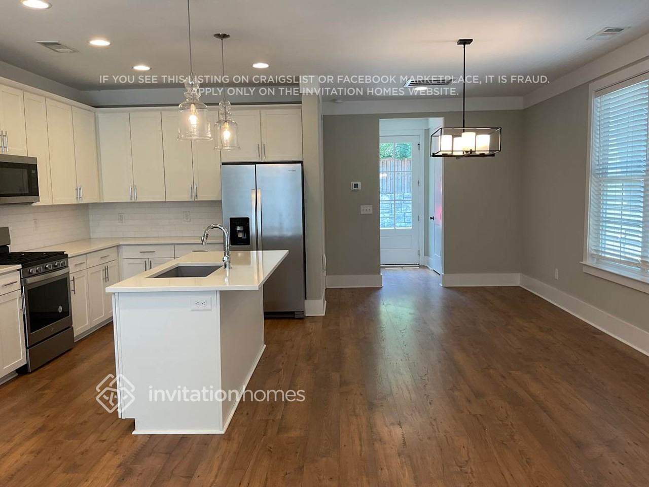 647 Vernon Ave #402 - Photo 4 of 9