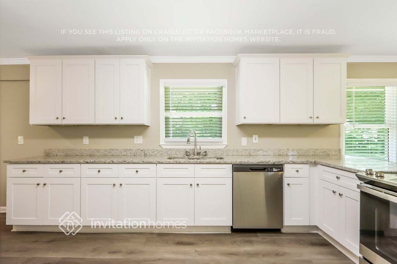 1470 W Austin Rd - Photo 6 of 23