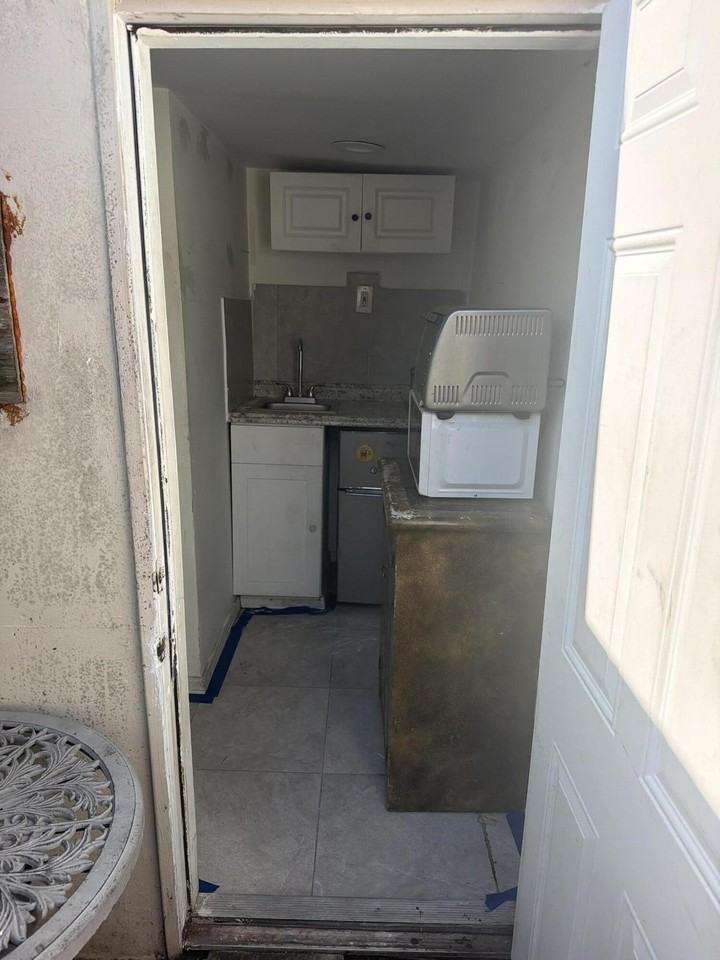 1822 Cleveland St #C - Photo 2 of 3