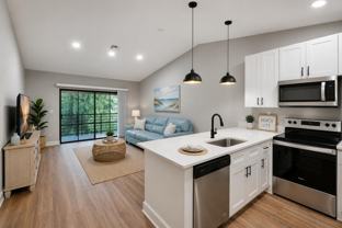 800 Nw Fork Rd #10-8 - Photo 1 of 1