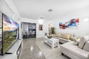 1420 Miami Rd #C - Photo 1 of 1