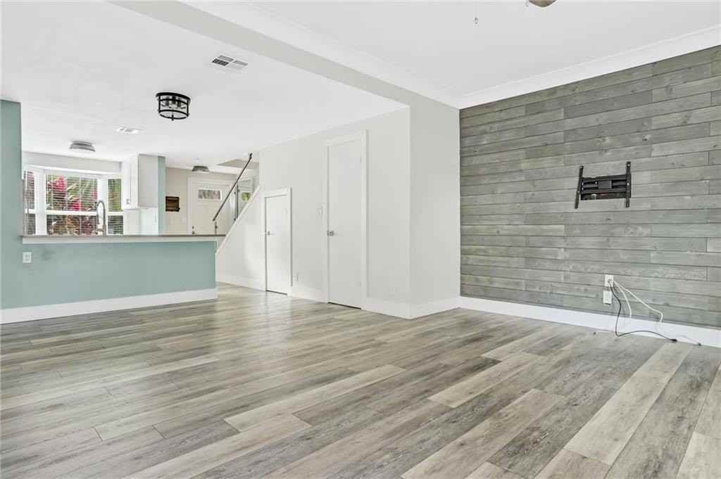1861 Ne 15th Ave - Photo 4 of 27