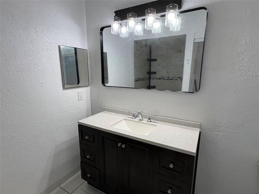 9200 Nw 38th Dr #1A - Photo 6 of 6