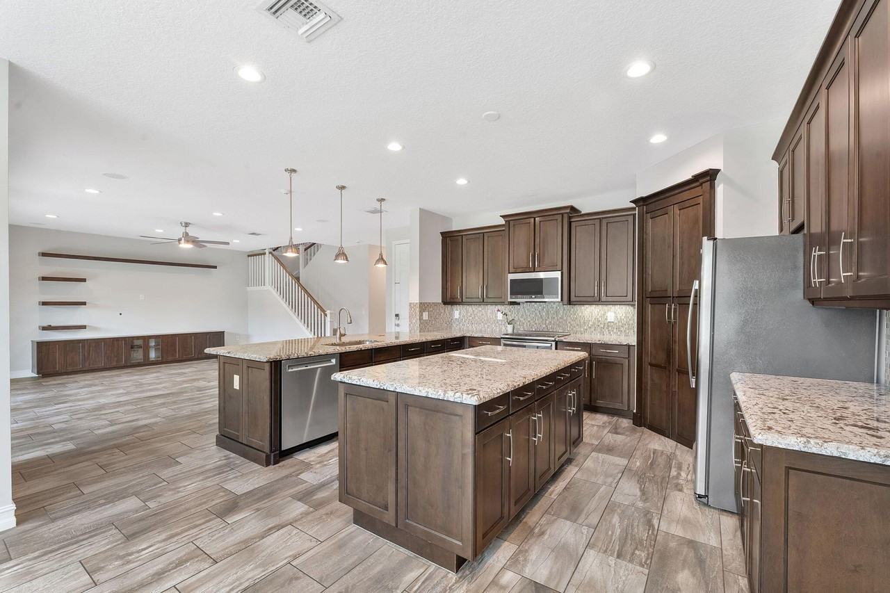 14544 Alabaster Ave - Photo 4 of 33