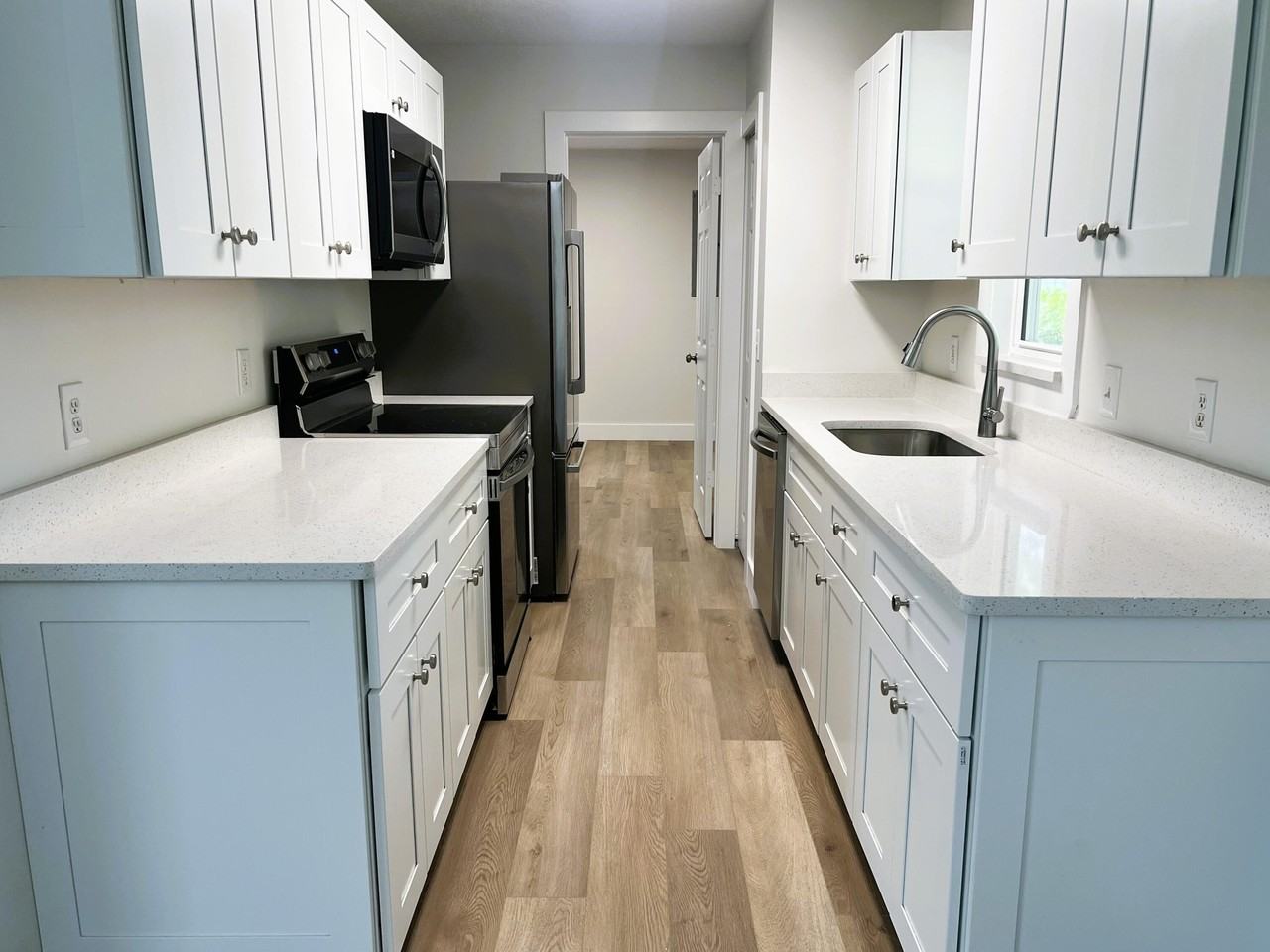 7105 North Blvd - Photo 4 of 17
