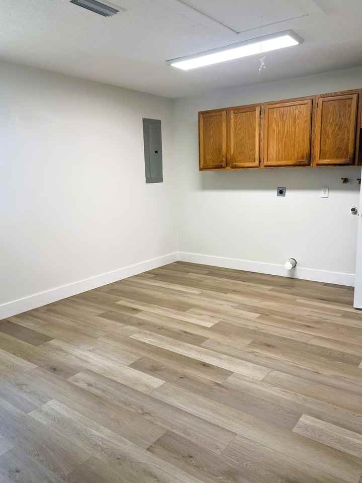 7105 North Blvd - Photo 7 of 17