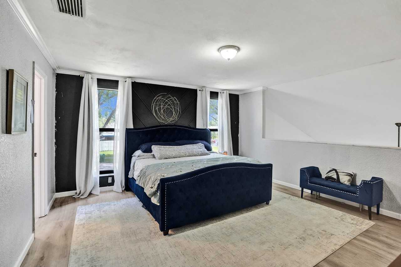 7387 Nw 34th St - Photo 4 of 31
