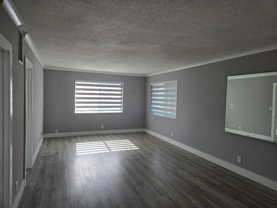 669 W Oakland Park Blvd #205B - Photo 4 of 14