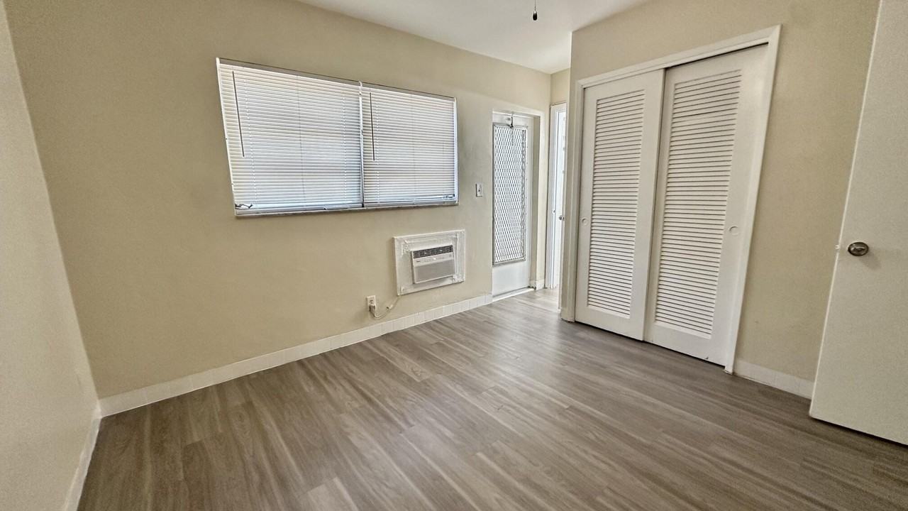 505 Ne 4th Ave #2 - Photo 7 of 10