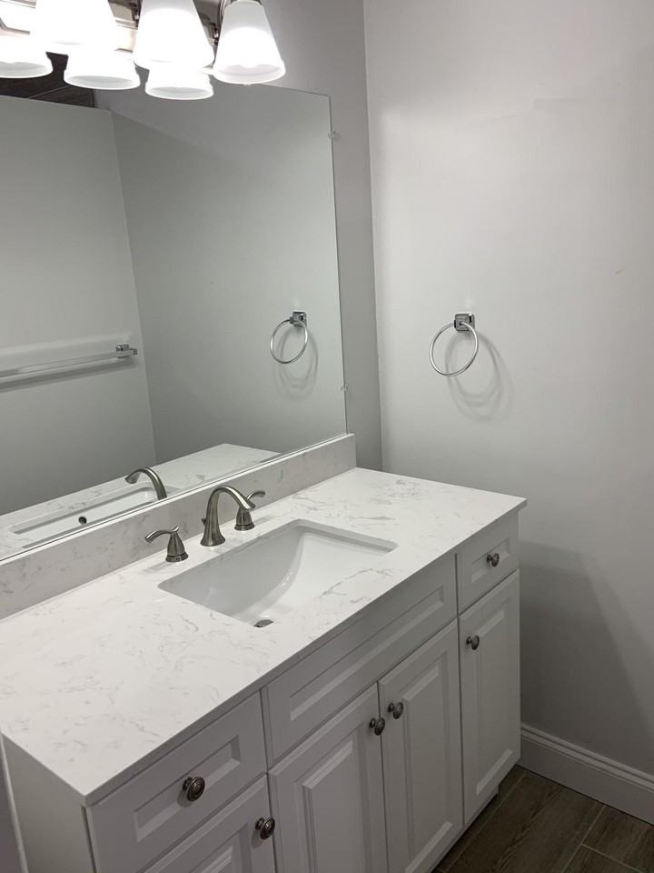3329 Grove Rd - Photo 3 of 8