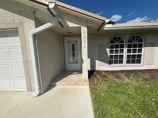 2341 Sw Lawford St - Photo 2 of 35