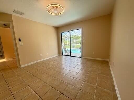 2341 Sw Lawford St - Photo 6 of 35