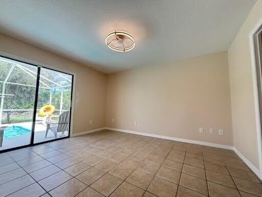 2341 Sw Lawford St - Photo 7 of 35
