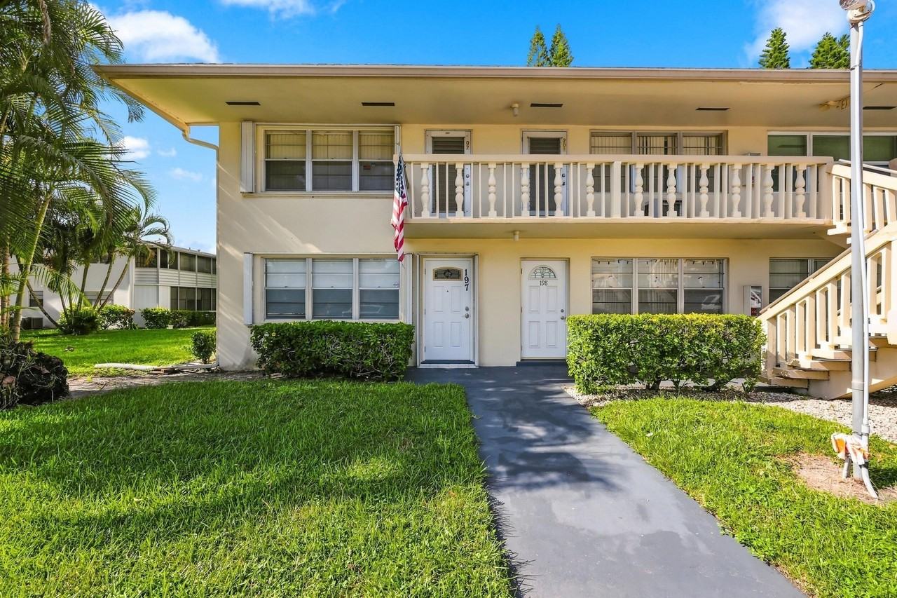 197 Sussex K - Photo 5 of 28