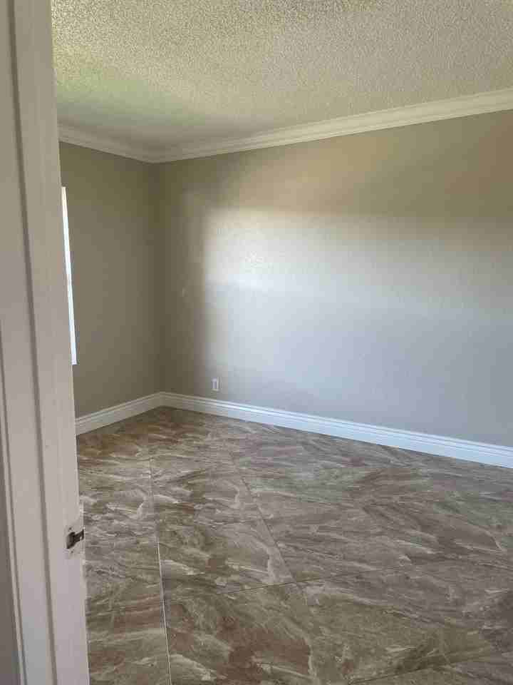 5769 Ellis Hollow Rd E - Photo 6 of 19