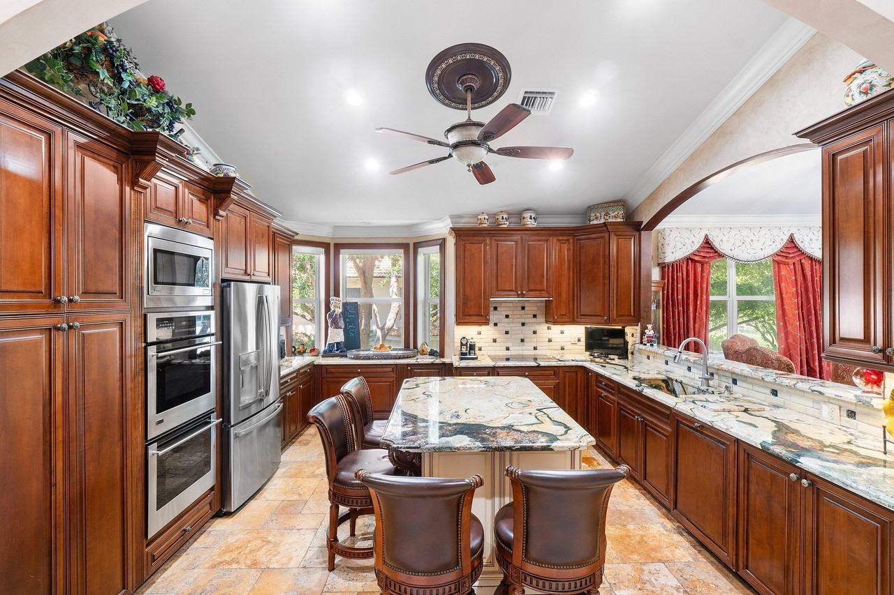 6181 Island Walk #C - Photo 6 of 37