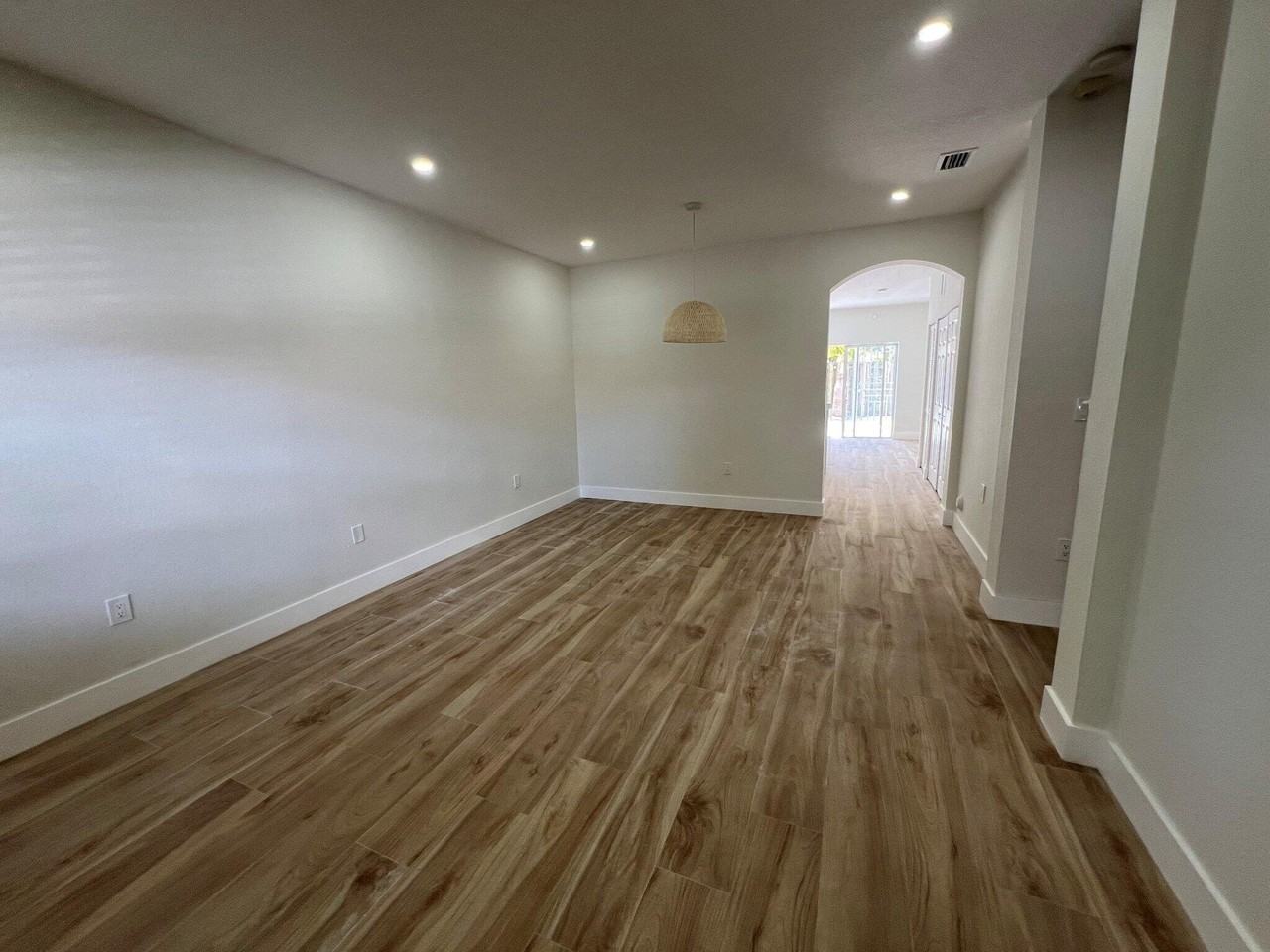 10906 Sw 181st Ter #10906 - Photo 3 of 16