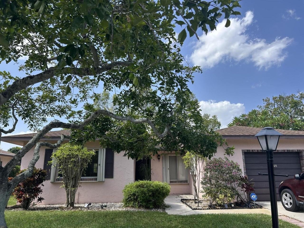 14648 Bonaire Blvd - Photo 2 of 17