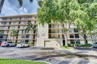 20 Royal Palm Way #401 - Photo 1 of 1