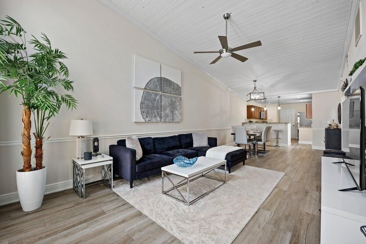 12538 Westhampton Cir - Photo 5 of 16