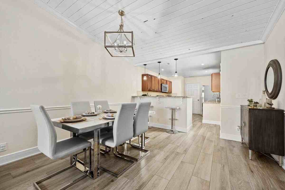 12538 Westhampton Cir - Photo 6 of 16