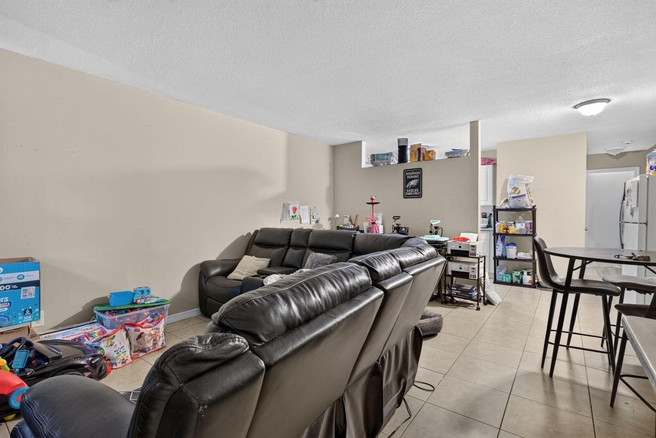 1769 Nw 55th Ave #1769 - Photo 5 of 14