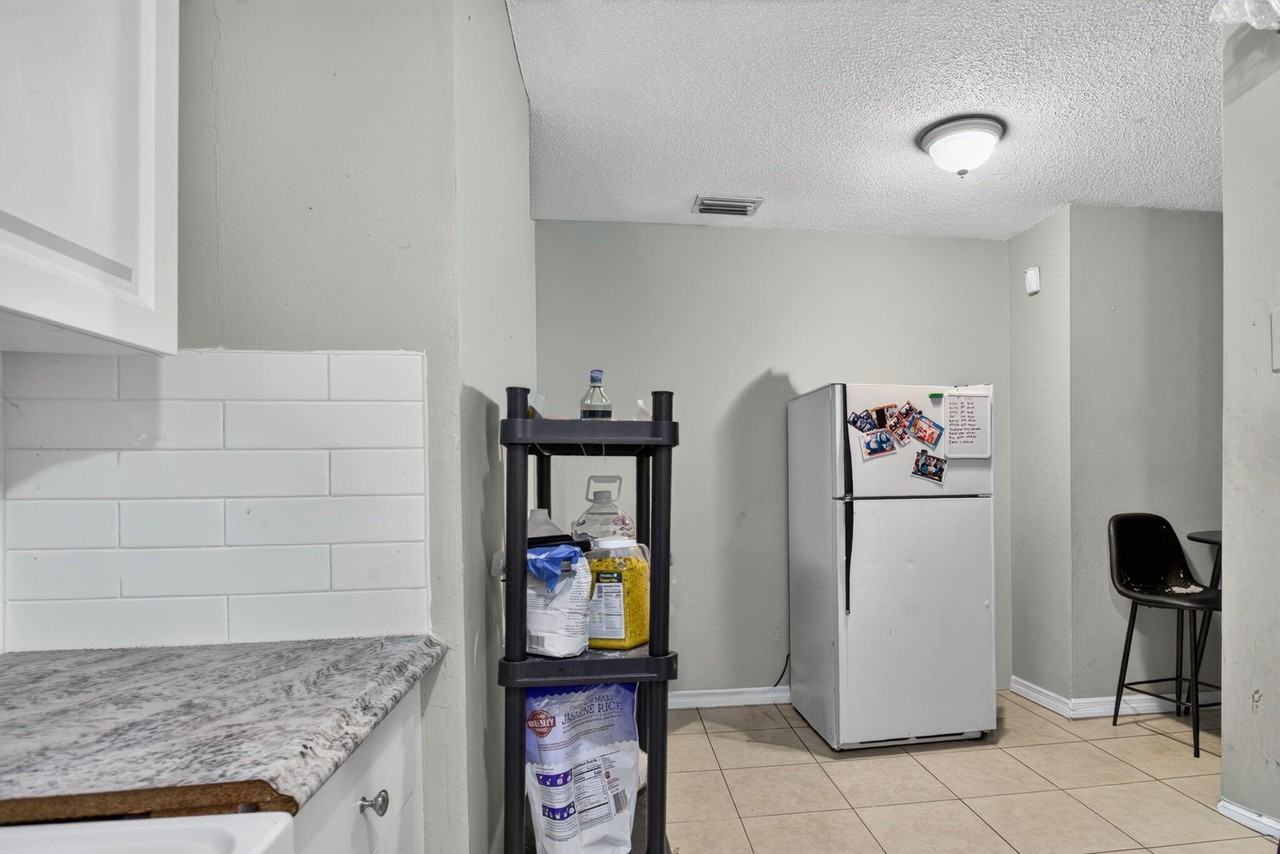 1769 Nw 55th Ave #1769 - Photo 7 of 14
