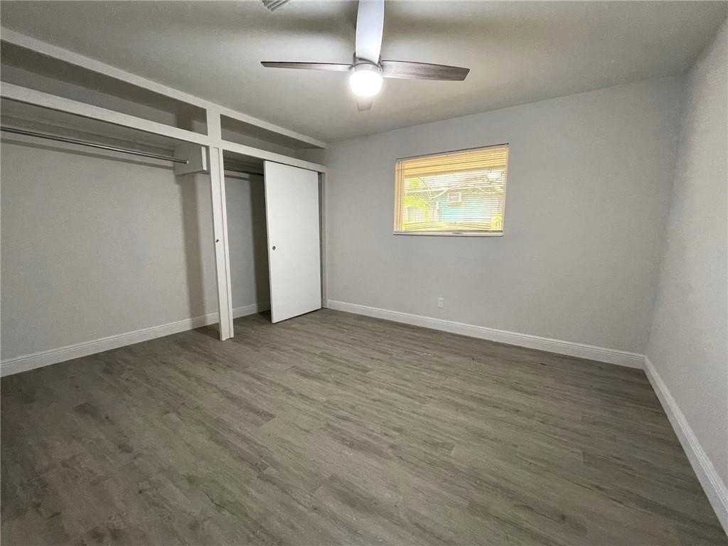 1904 Sw 11th Ct #1 - Photo 7 of 9