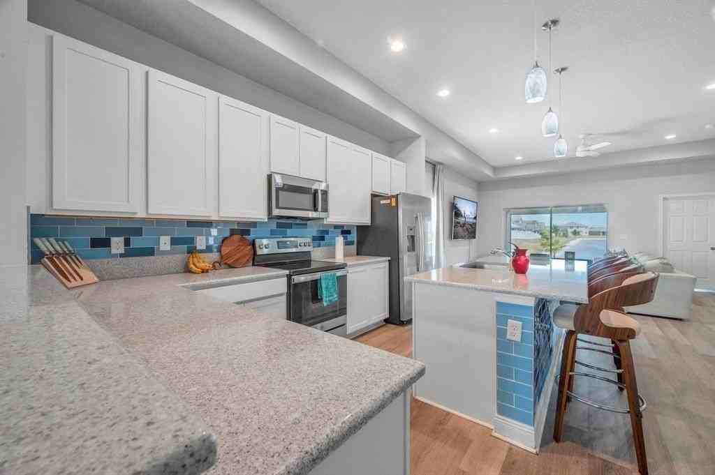 408 Seafoam Cir - Photo 3 of 26