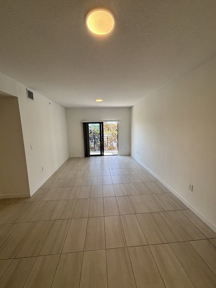 Nw 207th St - Photo 2 of 8
