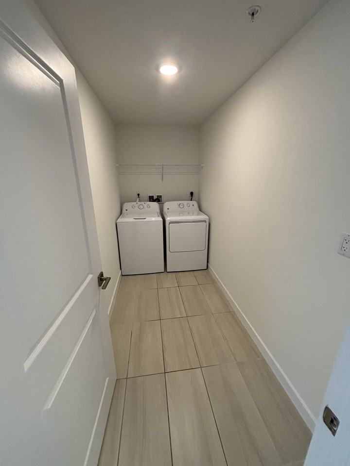 Nw 207th St - Photo 4 of 8