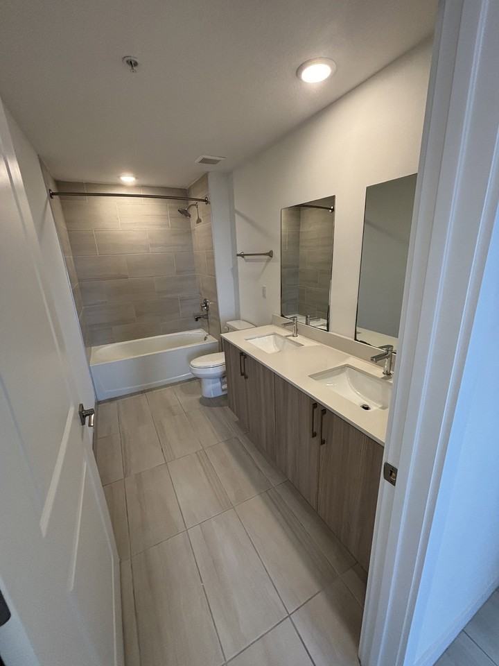 Nw 207th St - Photo 5 of 8