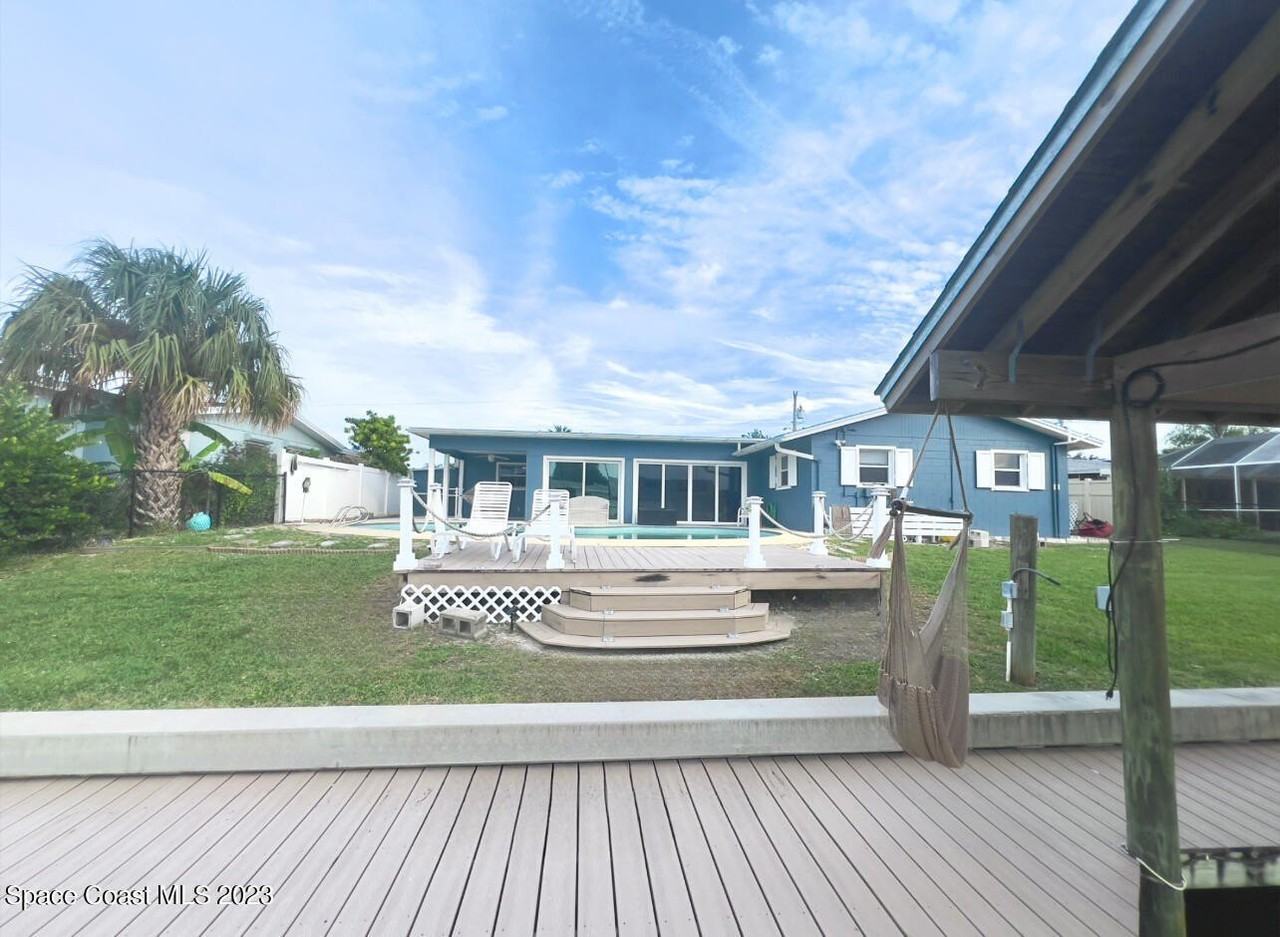 380 Diana Blvd - Photo 5 of 32